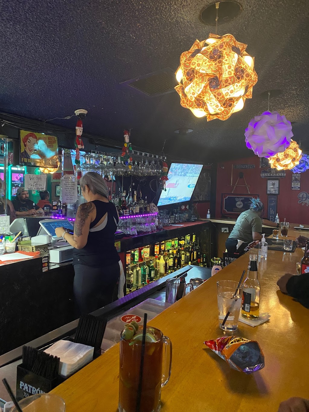 Carlies Bar | 4911 Long Beach Blvd, Long Beach, CA 90805, USA | Phone: (562) 528-8999