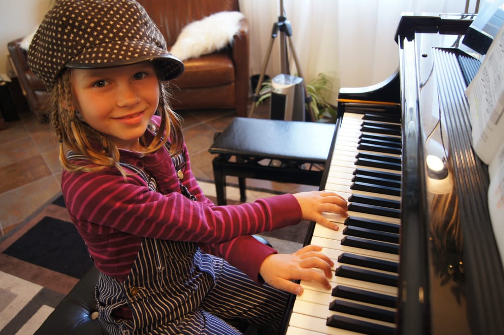 Piano Studio of Alita Lake | 1105 Marcussen Dr, Menlo Park, CA 94025, USA | Phone: (650) 690-1403
