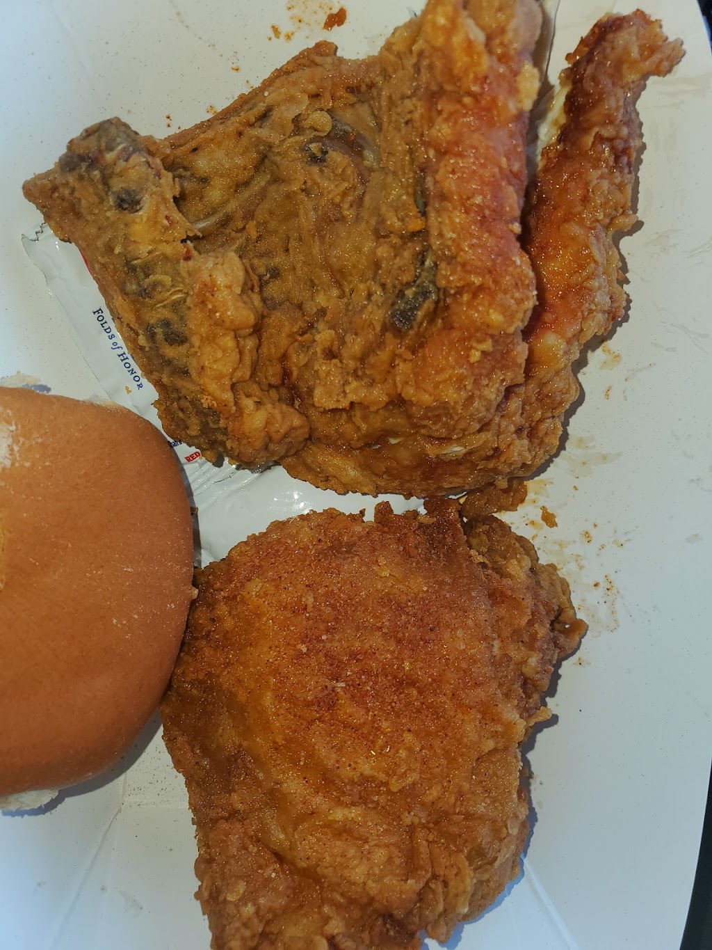 Barreras Fried Chicken | 105 S 3rd St, Robstown, TX 78380, USA | Phone: (361) 387-2659