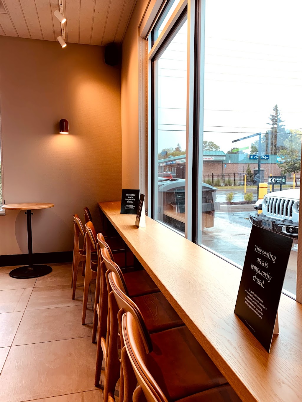 Starbucks | 5931 Kalar Rd, Niagara Falls, ON L2H 0L4, Canada | Phone: (289) 407-4547