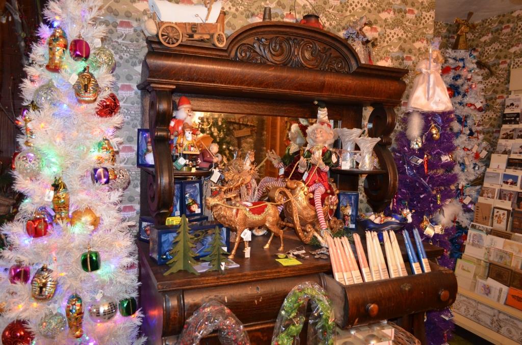 Elves Lair | 2176 E National Pike, Scenery Hill, PA 15360, USA | Phone: (724) 945-6463