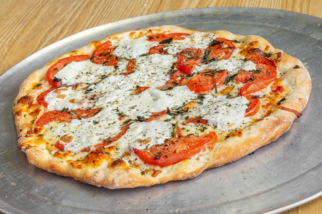 Mama Mias Pizzeria by Adamos | 4221 Pleasant Valley Rd #128, Virginia Beach, VA 23464, USA | Phone: (757) 531-7727