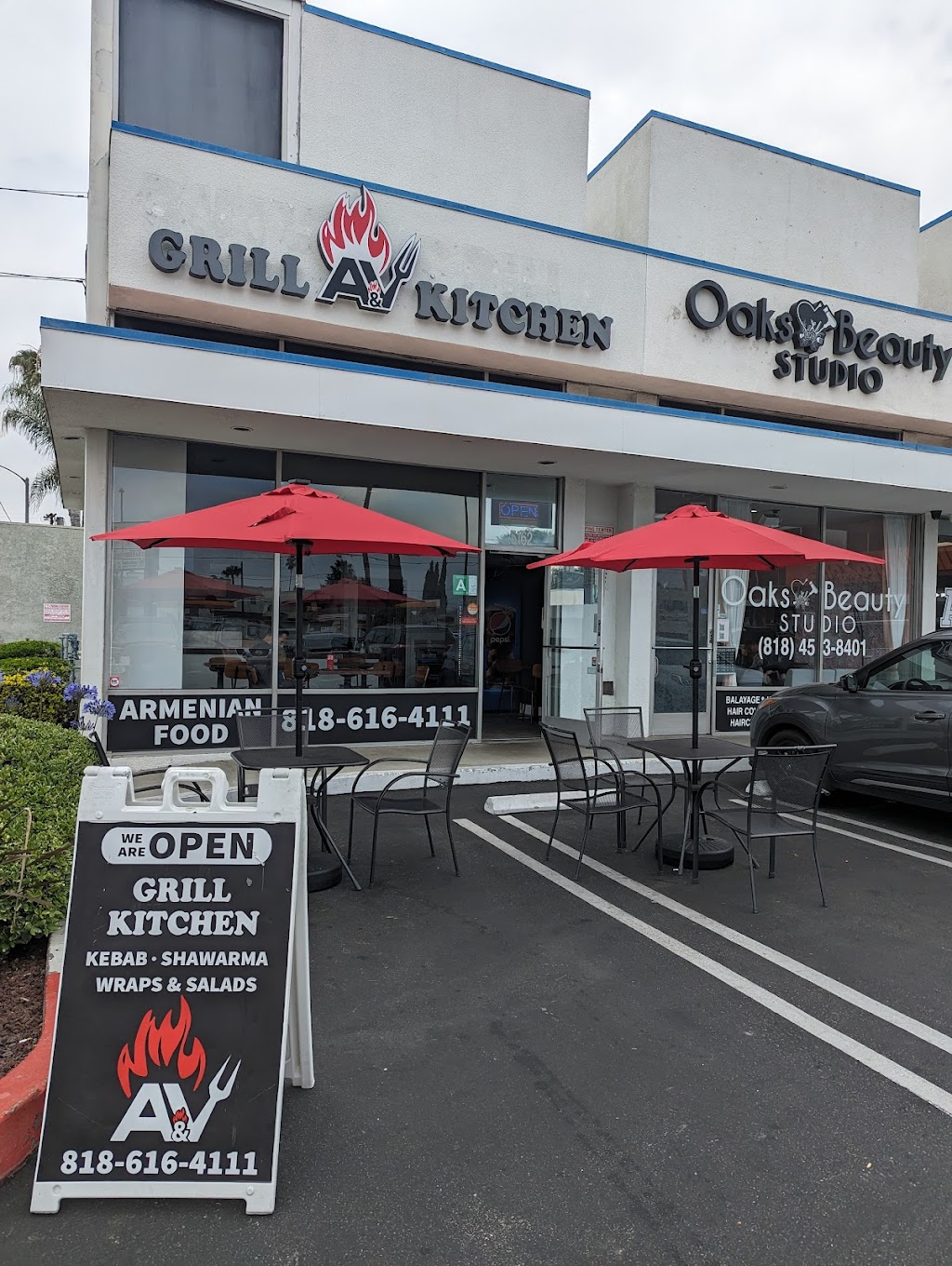 A&V Grill Kitchen | 5162 Van Nuys Blvd, Sherman Oaks, CA 91403, USA | Phone: (818) 616-4111