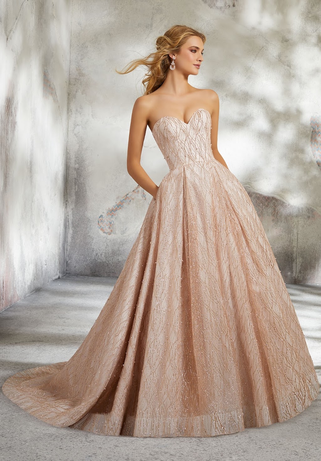 Bella Sposa Bridal, Prom & Tux | 358 E Maiden St, Washington, PA 15301, USA | Phone: (724) 228-3215