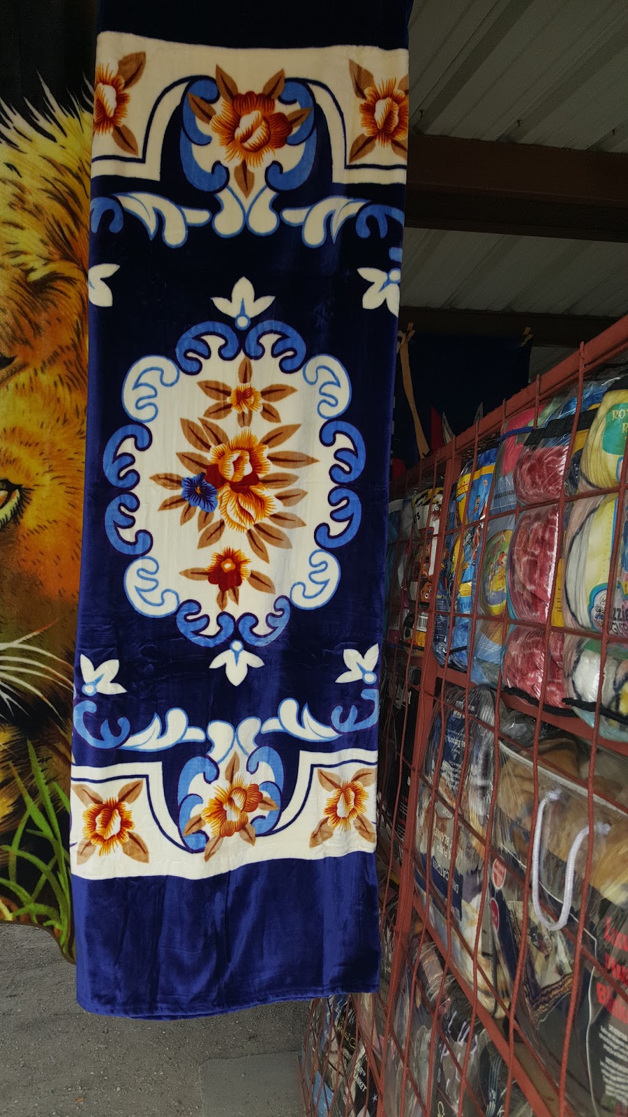 Garcia Blankets | TX-285 & US-77, Riviera, TX 78379, USA | Phone: (956) 342-1077