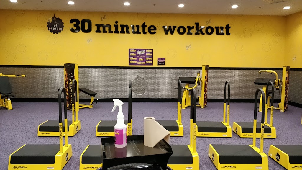 Planet Fitness | 5550 Buckner Blvd ste 400 suite 400, Mesquite, TX 75149, USA | Phone: (469) 904-1414