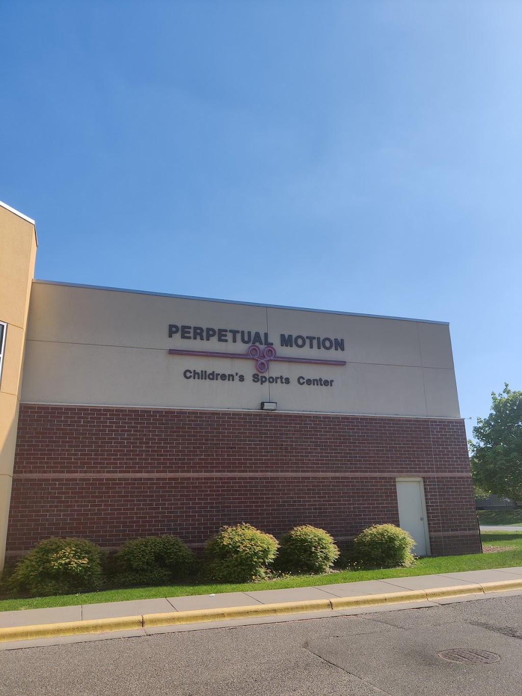 Perpetual Motion Gymnastics Woodbury | 257 Rivertown Dr, Woodbury, MN 55125, USA | Phone: (651) 459-5837