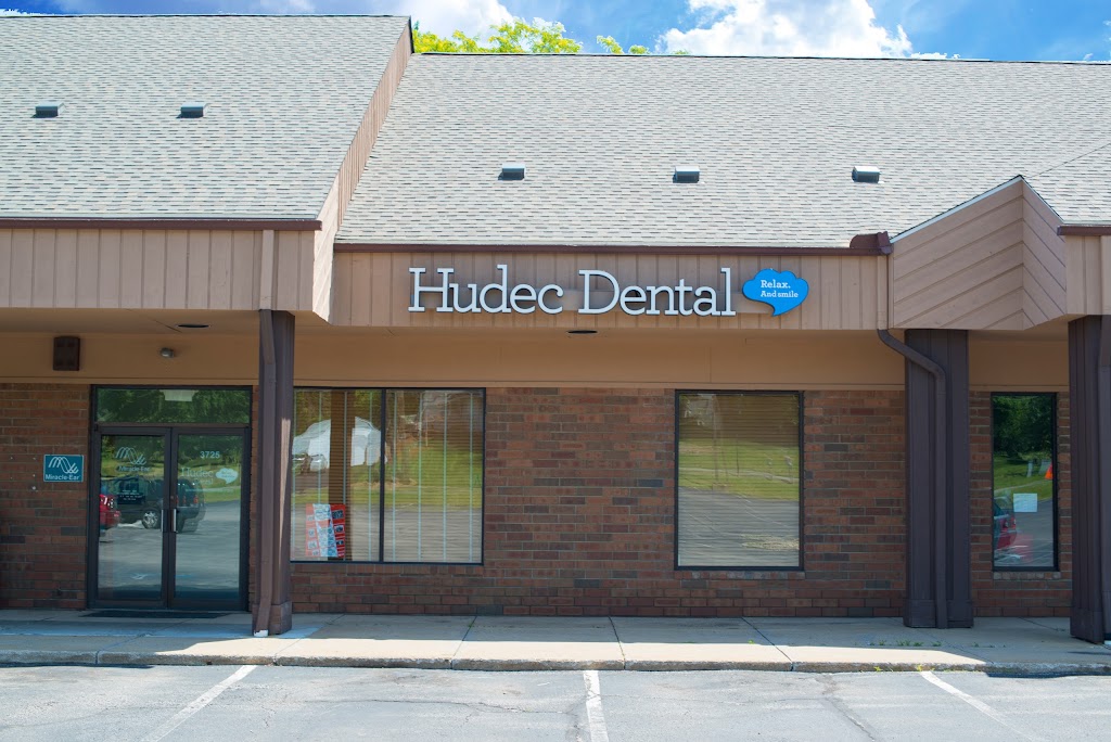 Hudec Dental | 3725 S Cleveland Massillon Rd, Barberton, OH 44203, USA | Phone: (330) 825-0818
