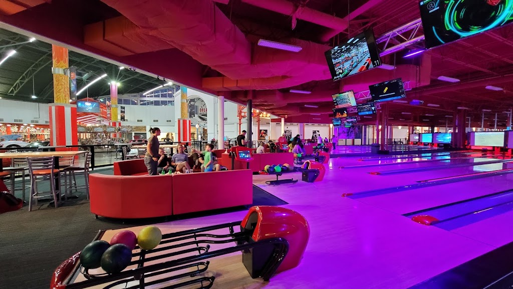 Bowling Orlando at Dezerland Park Orlando | Dezerland Park, 5250 International Dr, Orlando, FL 32819, USA | Phone: (321) 754-1700