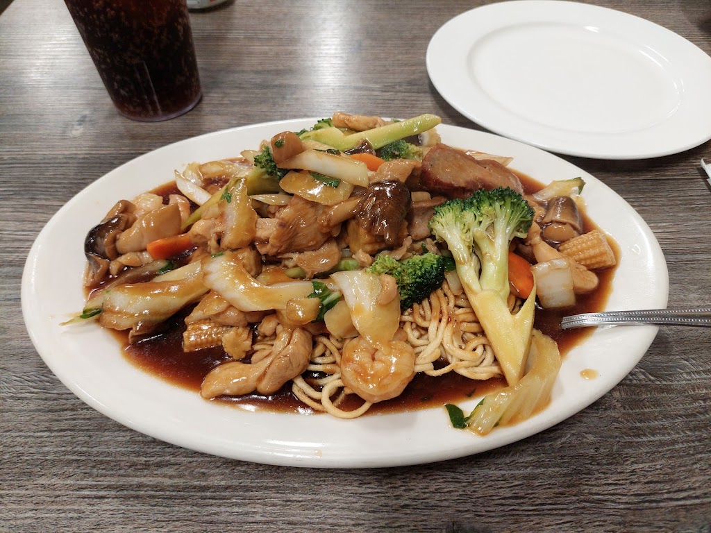 Wongs Kitchen | 13209 Osborne St, Arleta, CA 91331, USA | Phone: (818) 896-2828