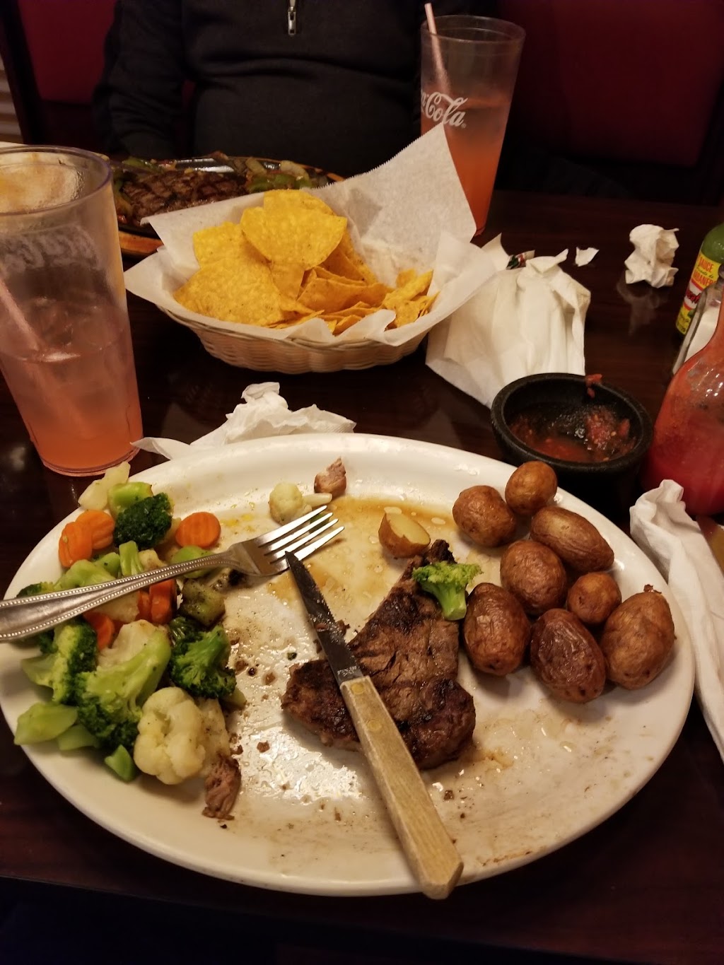 El Nopal Mexican Cuisine Gardine ln - restaurant  | Photo 2 of 10 | Address: 3010 Bardstown Rd, Louisville, KY 40205, USA | Phone: (502) 822-1123