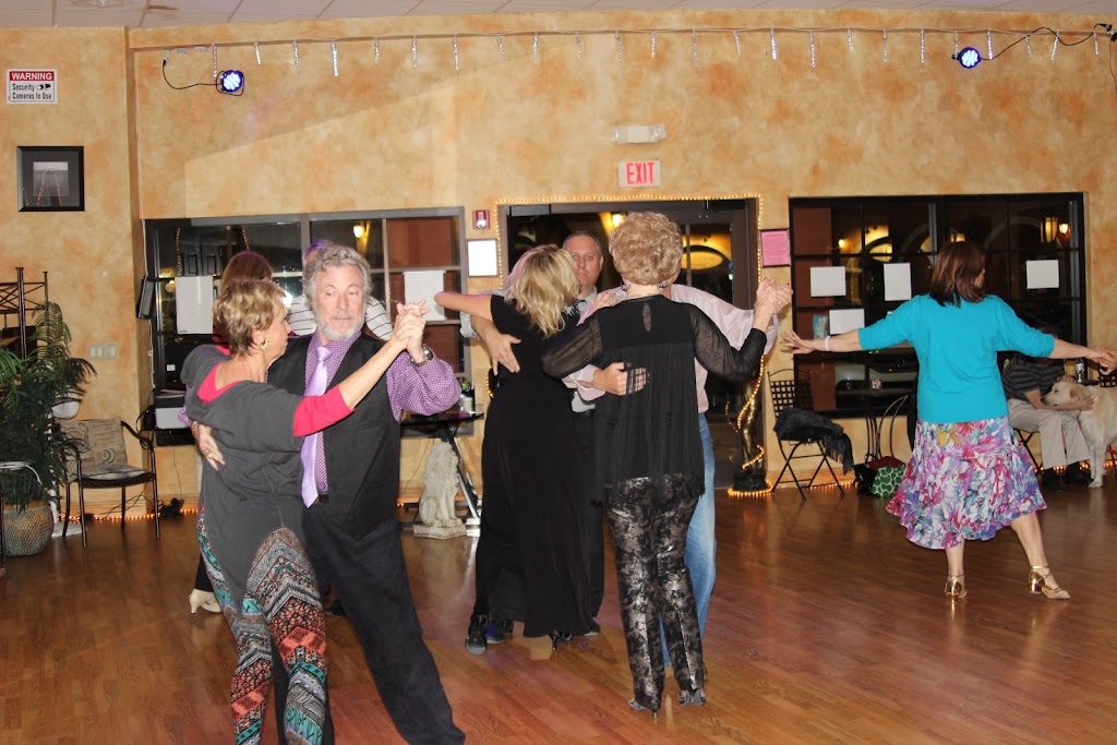 Dancing on the Suncoast | San Marco Plaza, 8215 Natures Way Suite 101, Lakewood Ranch, FL 34202, USA | Phone: (941) 209-5966