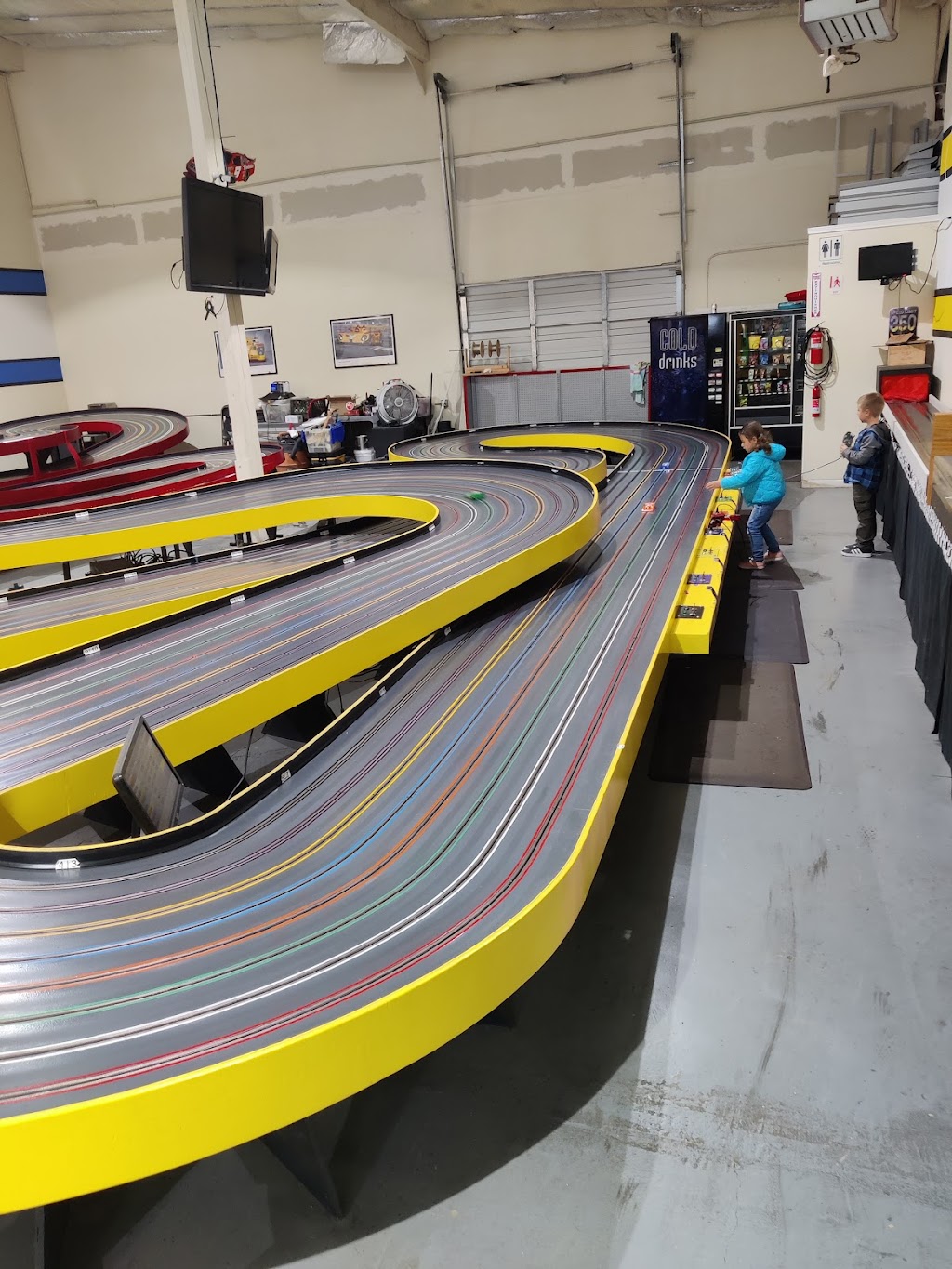 Pacific Slot Car Raceways | 2908 Meridian Ave E #104, Edgewood, WA 98371 | Phone: (253) 446-5039