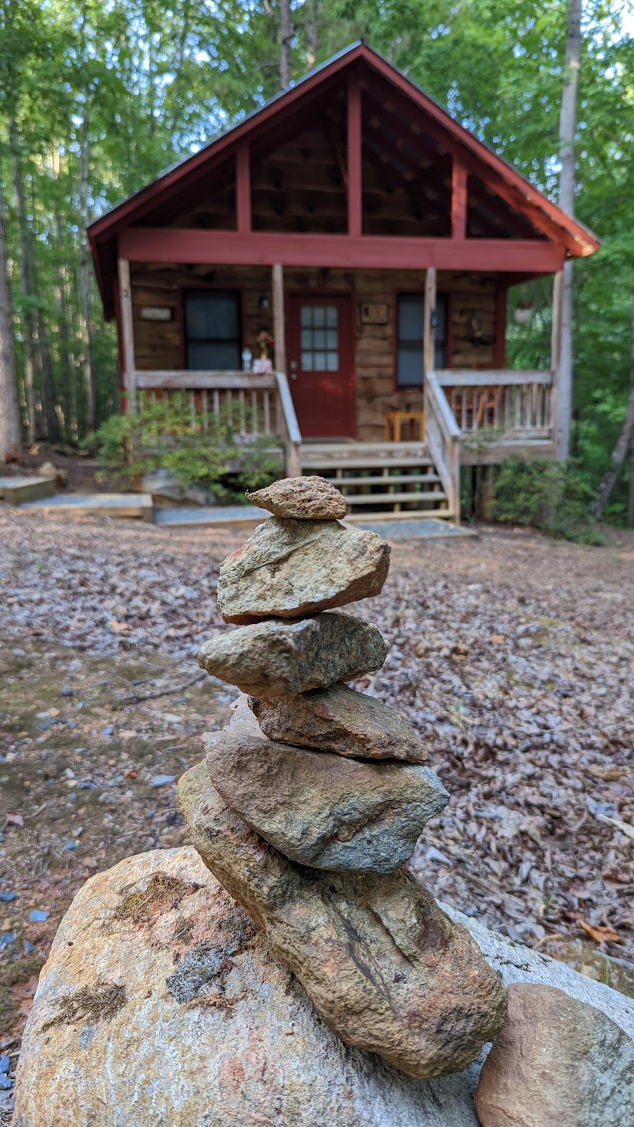 Uwharrie Cabin Rentals | 2580 NC-109, Troy, NC 27371, USA | Phone: (800) 516-2309