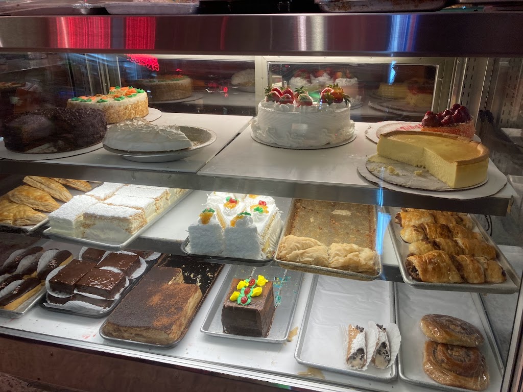 Nanuet Diner | 120 W Route, 59 Rockland Plaza, Nanuet, NY 10954, USA | Phone: (845) 623-2200