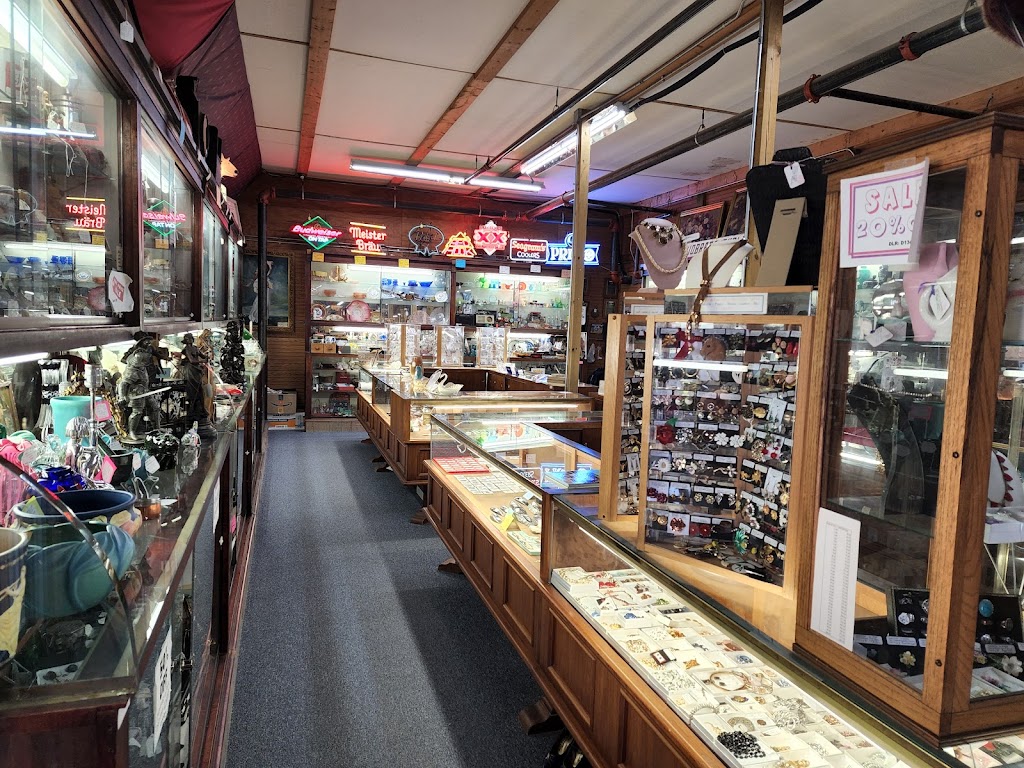 Platte Valley Antique Mall | 13017 238th St, Greenwood, NE 68366, USA | Phone: (402) 944-2949