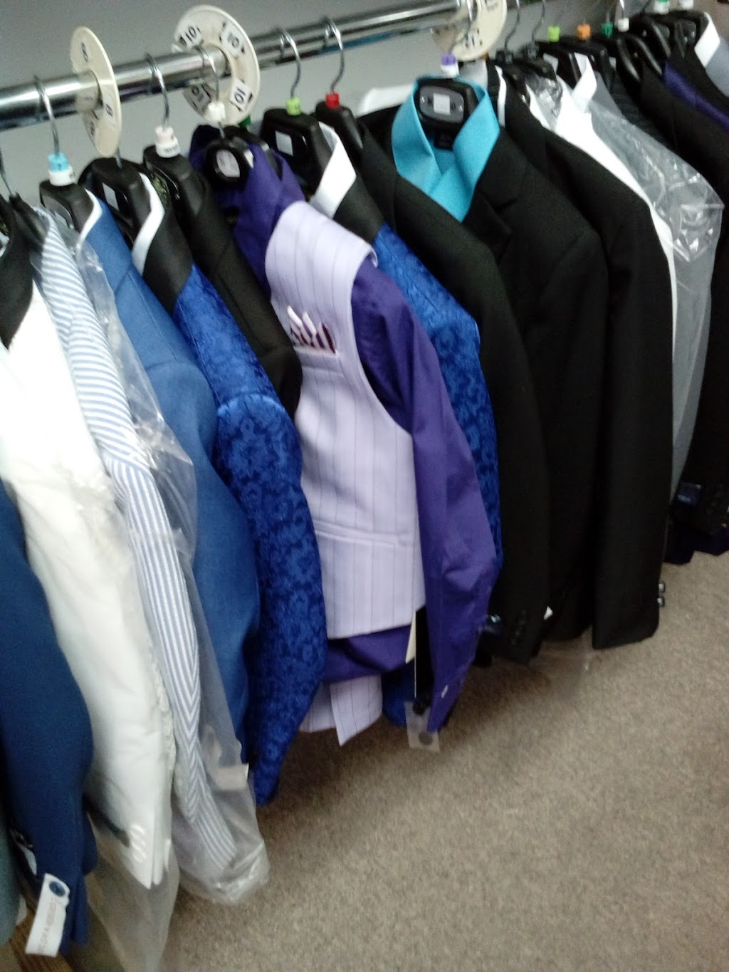 Jacks Mens Wear | 3414 Dorr St #1, Toledo, OH 43607, USA | Phone: (419) 536-1551