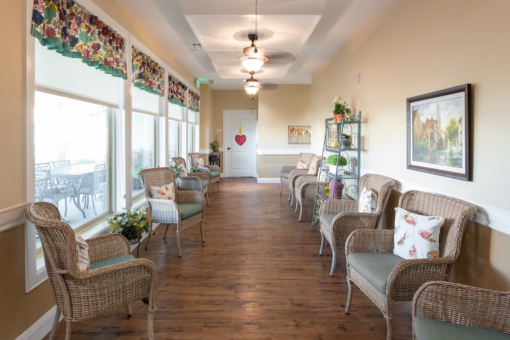 New Haven Assisted Living and Memory Care of Floresville | 107 Veterans Dr, Floresville, TX 78114 | Phone: (210) 879-3983