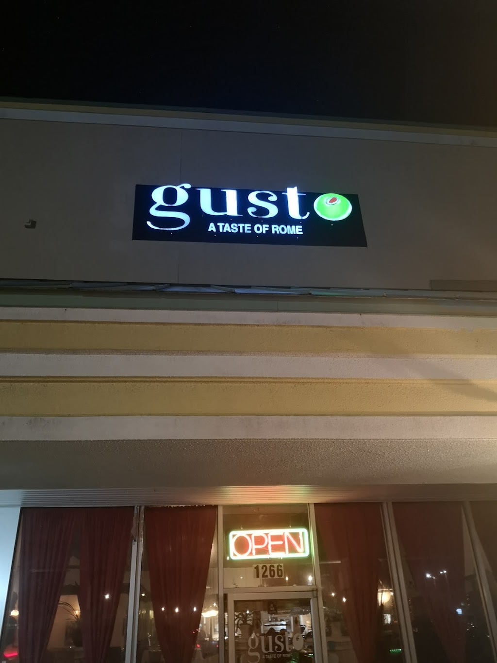 Gusto Italian Restaurant | 1266 Beach Blvd, Jacksonville Beach, FL 32250, USA | Phone: (904) 372-9925