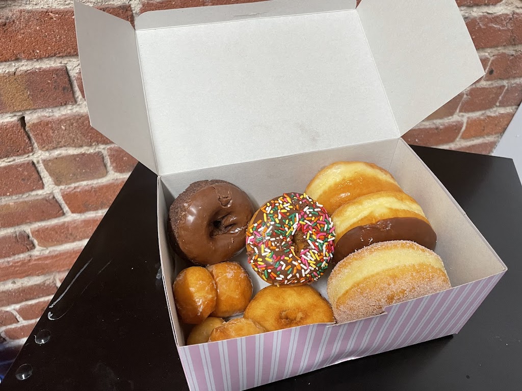 Lees Donuts | 660 Central Ave # B, Alameda, CA 94501, USA | Phone: (510) 521-8019