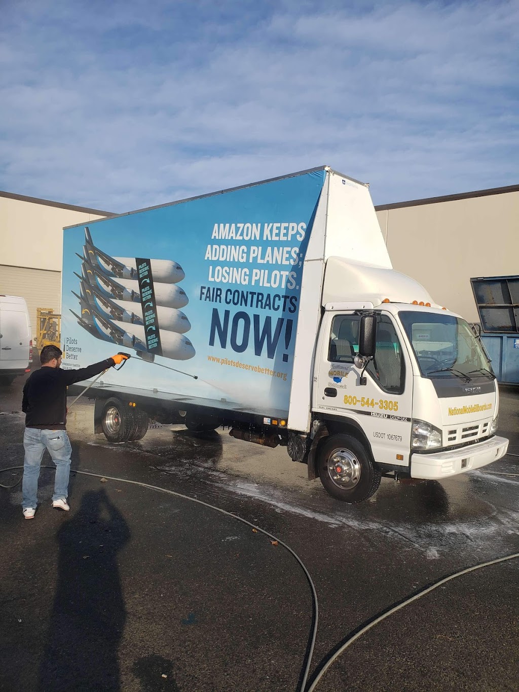 Mobile Brothers Truck Wash LLC | 23240 88th Ave South, Kent, WA 98031, USA | Phone: (206) 866-8904
