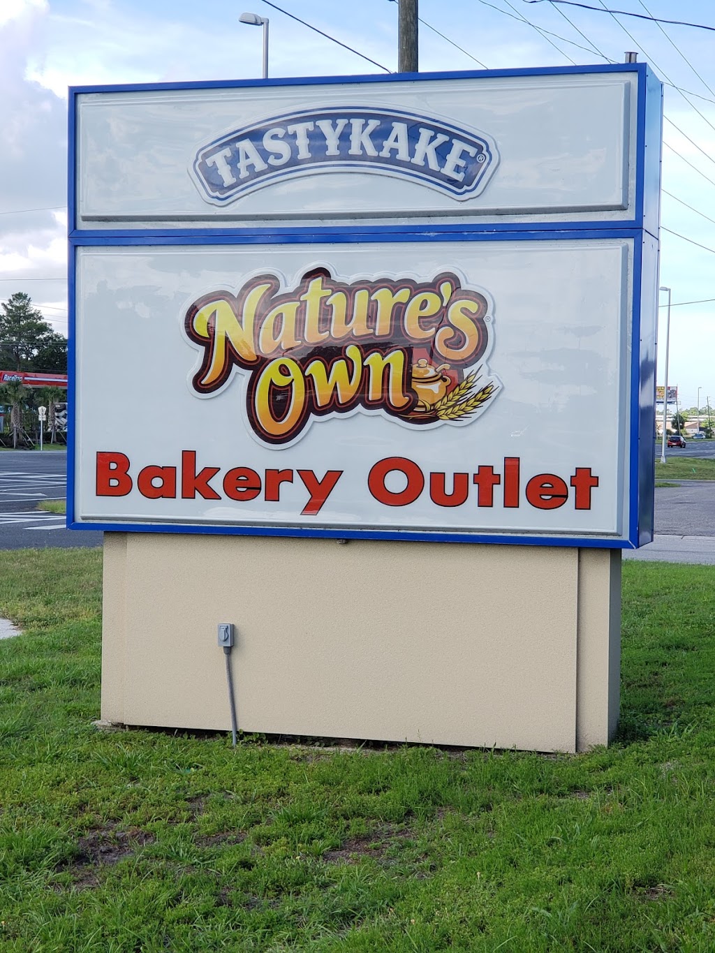 Flowers Bakery Store Outlet | 16721 US-19, Hudson, FL 34667, USA | Phone: (727) 766-9846