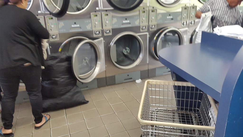 Towne Laundromat | 219 Pearsall Ave, Glen Cove, NY 11542, USA | Phone: (516) 723-9137