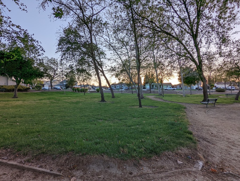 Milestone Park | 630 Milestone Dr, Lathrop, CA 95330, USA | Phone: (209) 941-7370