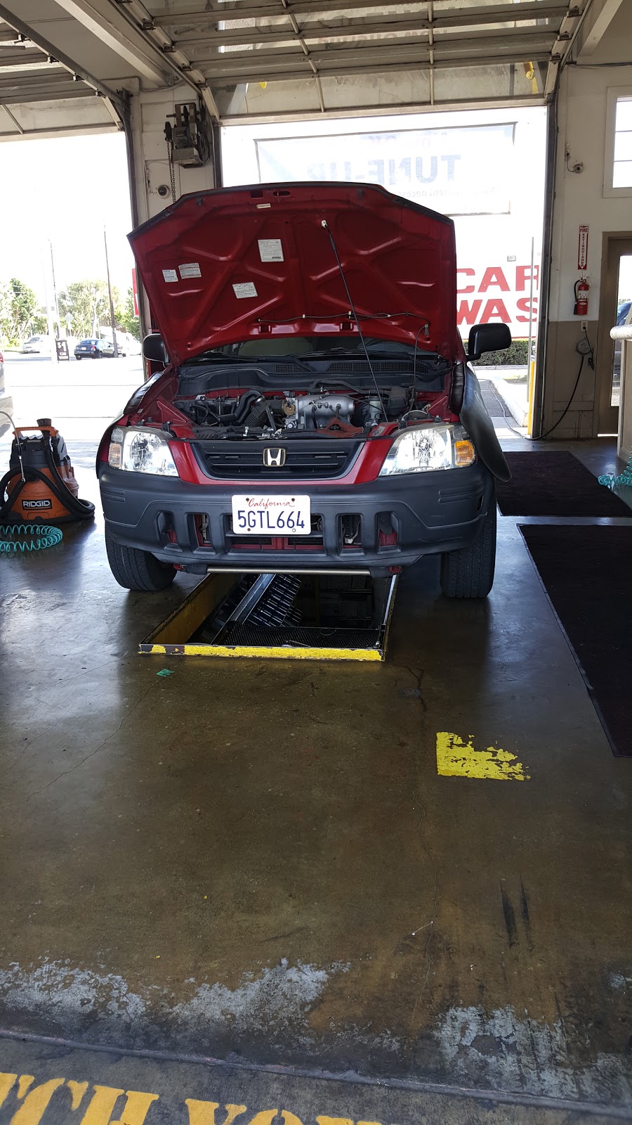 Jiffy Lube | 2400 W Ball Rd, Anaheim, CA 92804, USA | Phone: (714) 761-5211