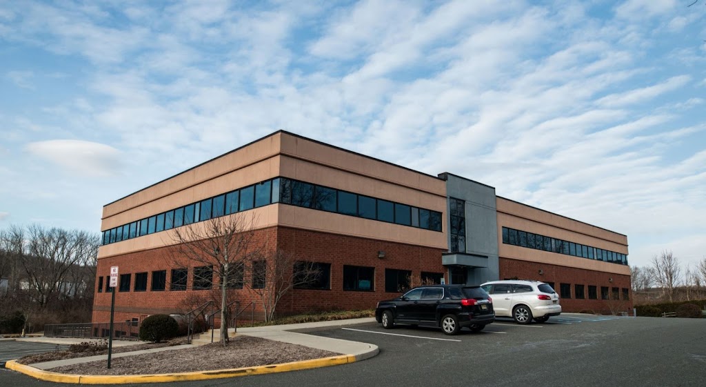 Dr. Alex Shin: Orthopedic Institute of New Jersey | 108 Bilby Rd Ste 201, Hackettstown, NJ 07840, USA | Phone: (908) 684-3005