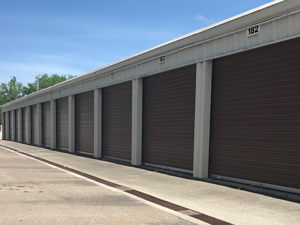 Gateway Storage | 300 Rueck Rd, Columbia, IL 62236, USA | Phone: (618) 724-5108