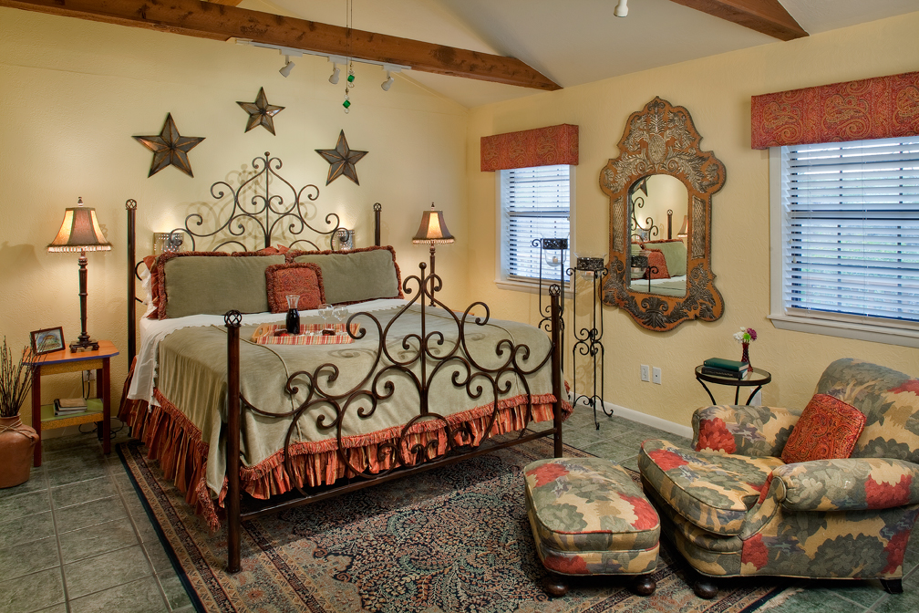 Blair House Inn | 100 W Spoke Hill Dr, Wimberley, TX 78676, USA | Phone: (512) 847-1111