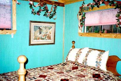 The Eagles Nest Log Cabin | 2158 TX-304 #4, Smithville, TX 78957, USA | Phone: (512) 497-9502