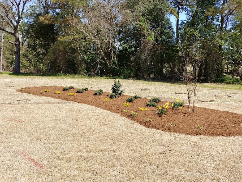 Dixie Landscaping & Turf Management | 7621 Wonders Ln, Fuquay-Varina, NC 27526, USA | Phone: (919) 455-4026