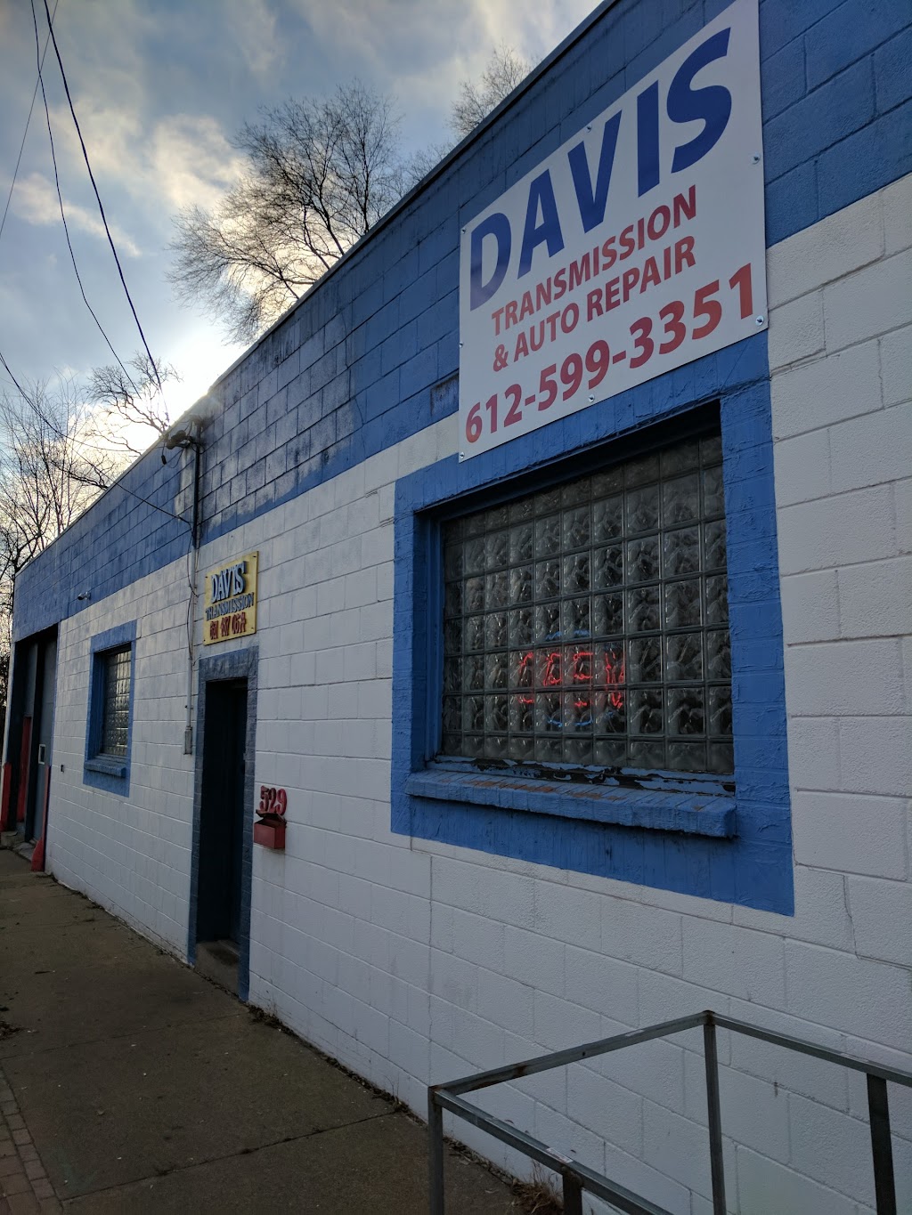 Davis Transmission | 529 Concord St N, South St Paul, MN 55075 | Phone: (651) 487-0674