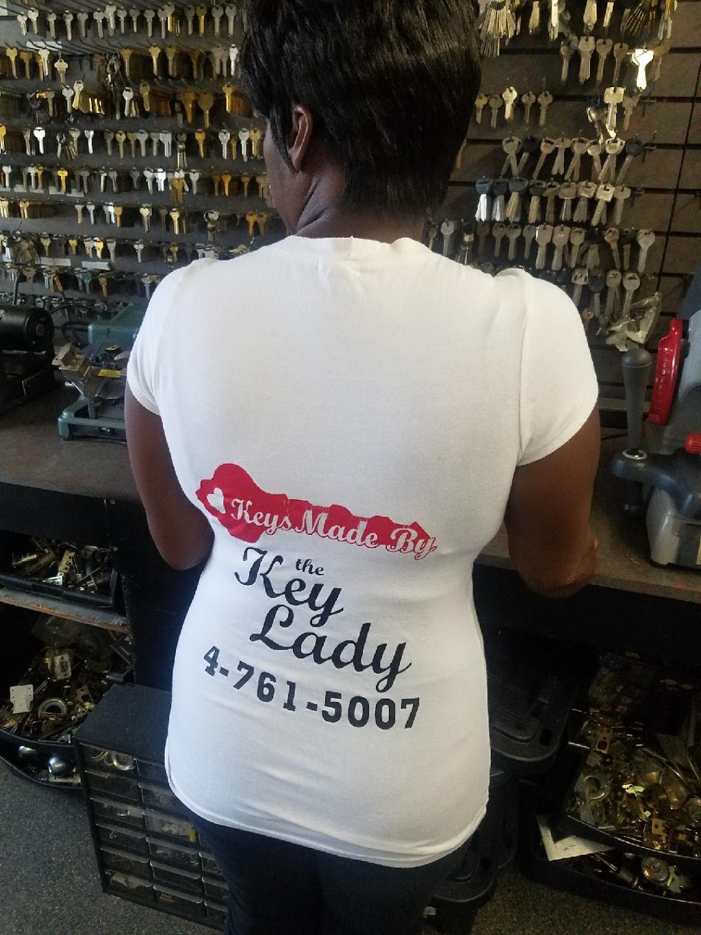 Lock & Key Specialist dba The Key Lady | 5725 Old National Hwy suite 4, College Park, GA 30349, USA | Phone: (404) 761-5007