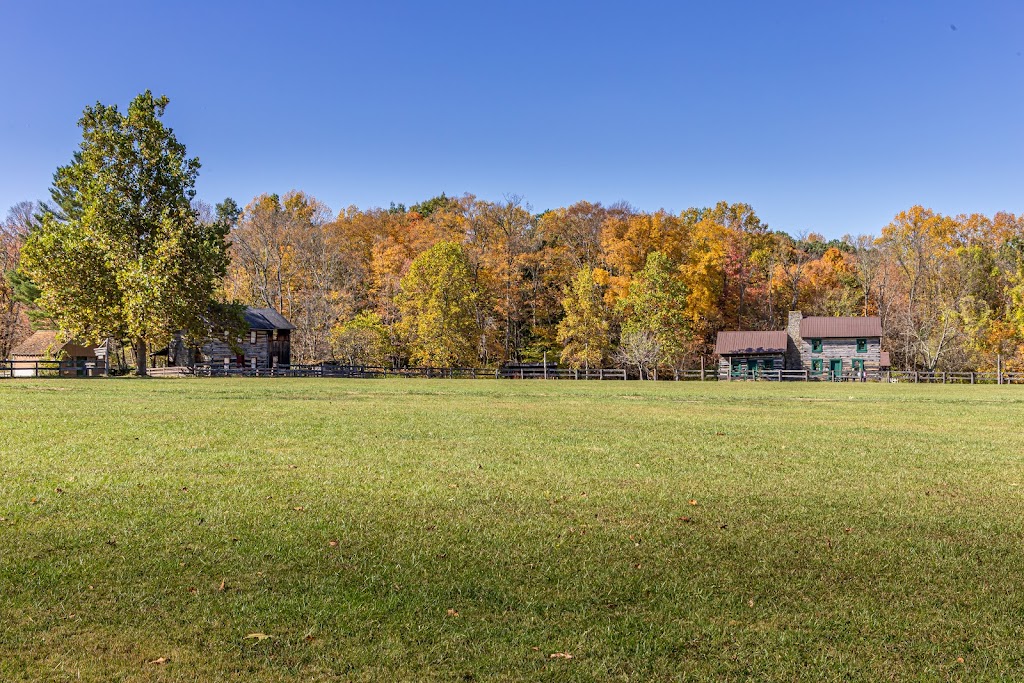 Caesars Creek Pioneer Village | 3999 Pioneer Village Rd, Waynesville, OH 45068, USA | Phone: (937) 705-0785