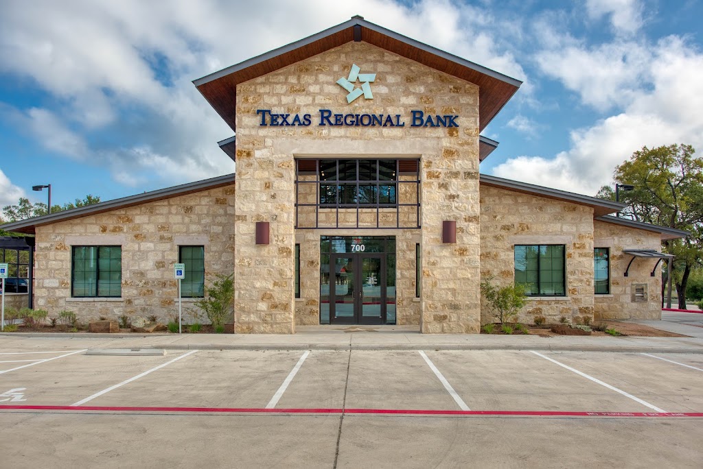 Texas Regional Bank | 700 US-290, Dripping Springs, TX 78620, USA | Phone: (512) 894-5011