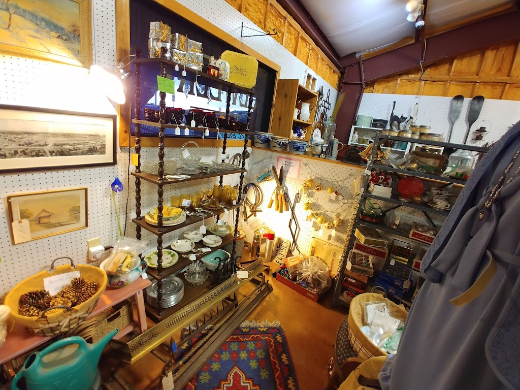 Johns Road Antique Mall | 850 Johns Rd, Boerne, TX 78006, USA | Phone: (830) 249-7464