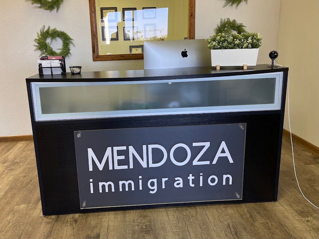 Mendoza Immigration | 1017 S Gilbert Rd Suite 208B, Mesa, AZ 85204, USA | Phone: (480) 666-5553