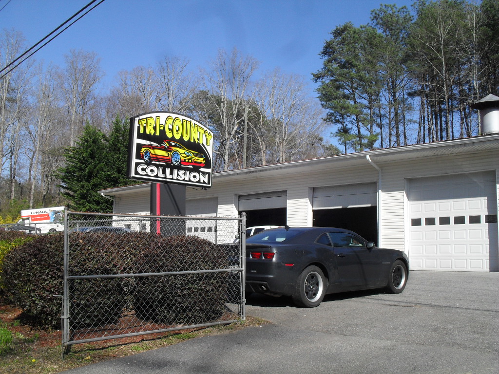 Tri County Collision Center | 1000 Dahlonega Hwy, Cumming, GA 30040, USA | Phone: (770) 887-6460