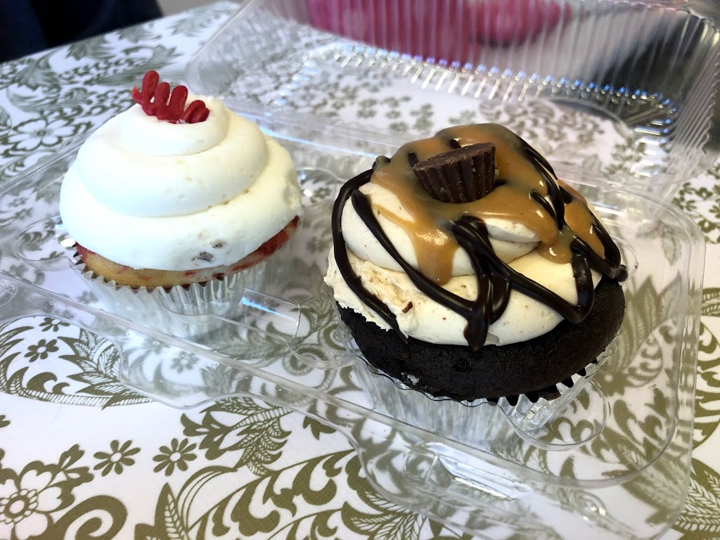 Cream of the Cakes | 20655 Kenrick Ave, Lakeville, MN 55044, USA | Phone: (952) 469-2253