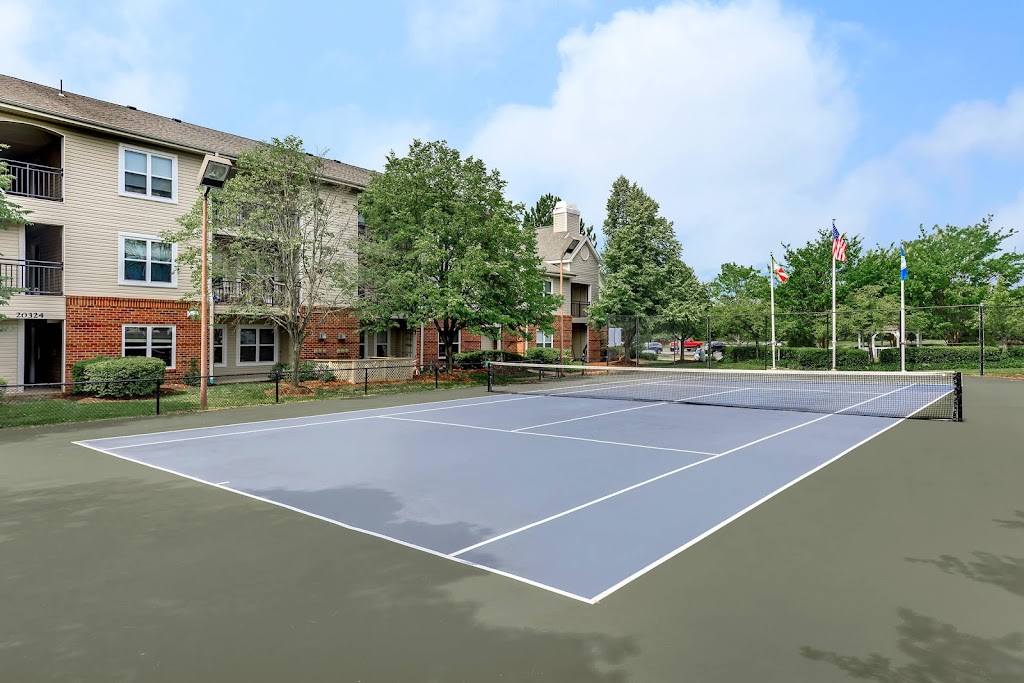 Loudoun Heights Apartments | 20300 River Ridge Terrace, Ashburn, VA 20147, USA | Phone: (703) 343-9173