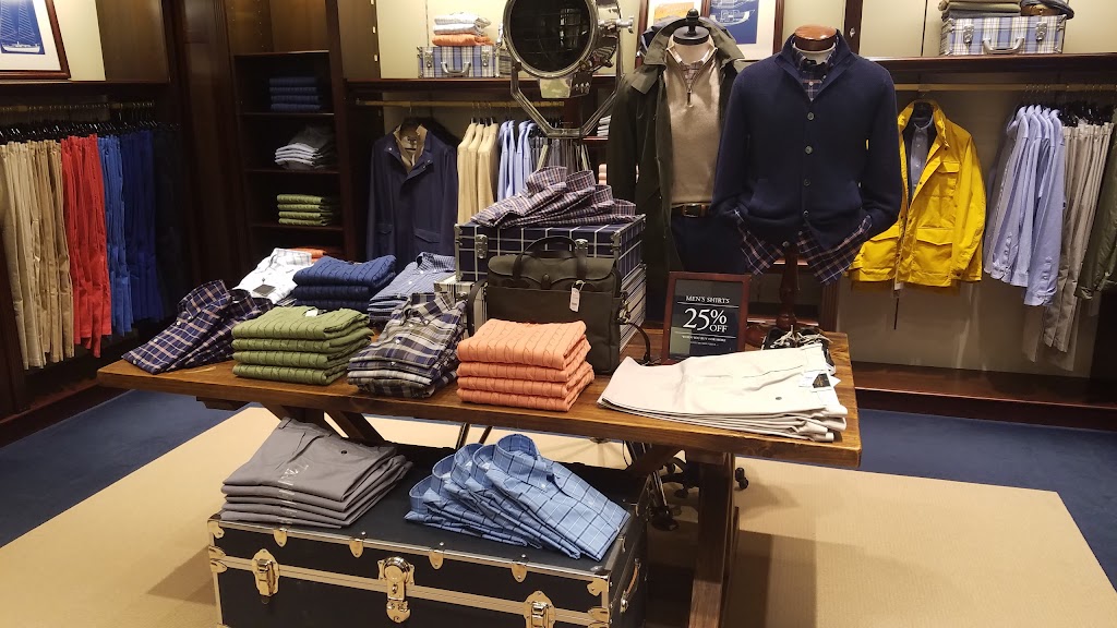 Brooks Brothers | 2128 Northern Blvd, Manhasset, NY 11030, USA | Phone: (516) 365-3502