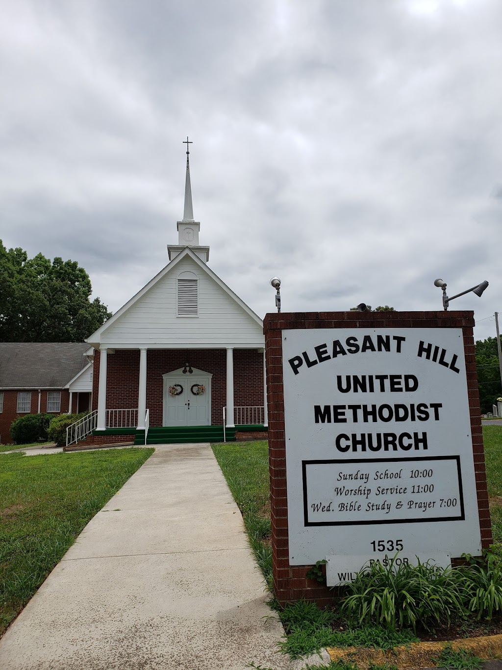 Pleasant Hill United Methodist Church | 1535 N Moore Rd, Robbins, NC 27325, USA | Phone: (910) 464-5300