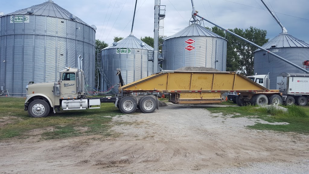 Dans Grain and Gravel Trucking | 32502 IA-92, Treynor, IA 51575, USA | Phone: (402) 659-2916