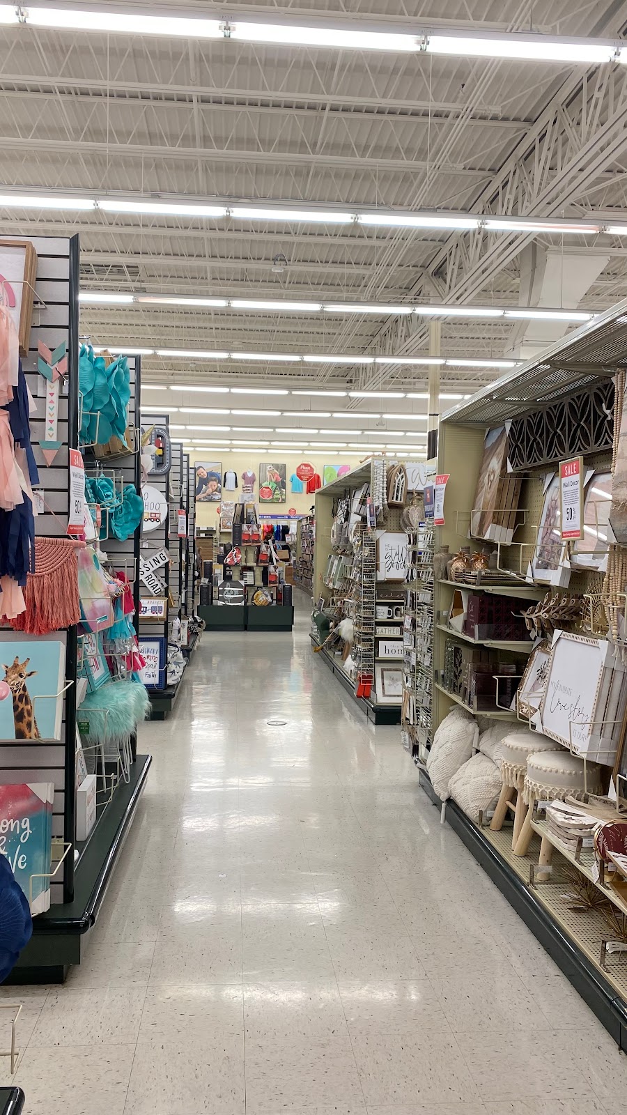 Hobby Lobby | 3701 McKinley Pkwy Unit 1240, Blasdell, NY 14219, USA | Phone: (716) 823-3592