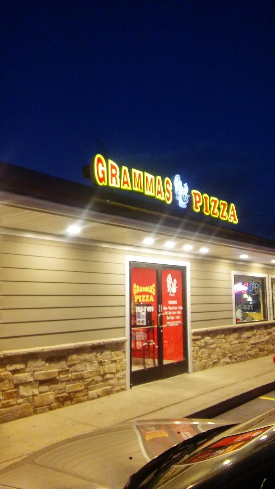 Grammas Pizza Withamsville | 944 Ohio Pike, Cincinnati, OH 45245, USA | Phone: (513) 753-7499