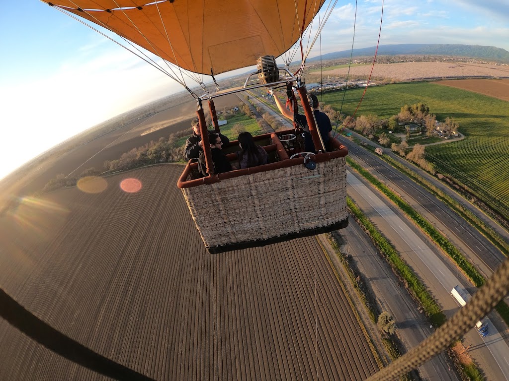 Yolo Ballooning Adventures | 800 Business Park Dr i, Dixon, CA 95620 | Phone: (530) 662-8867