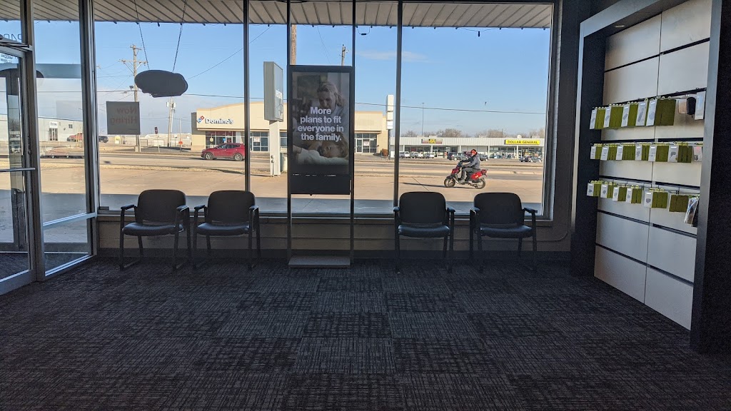 Verizon Authorized Retailer - Victra | 2401 W Central Ave Ste D, El Dorado, KS 67042, USA | Phone: (316) 321-3289